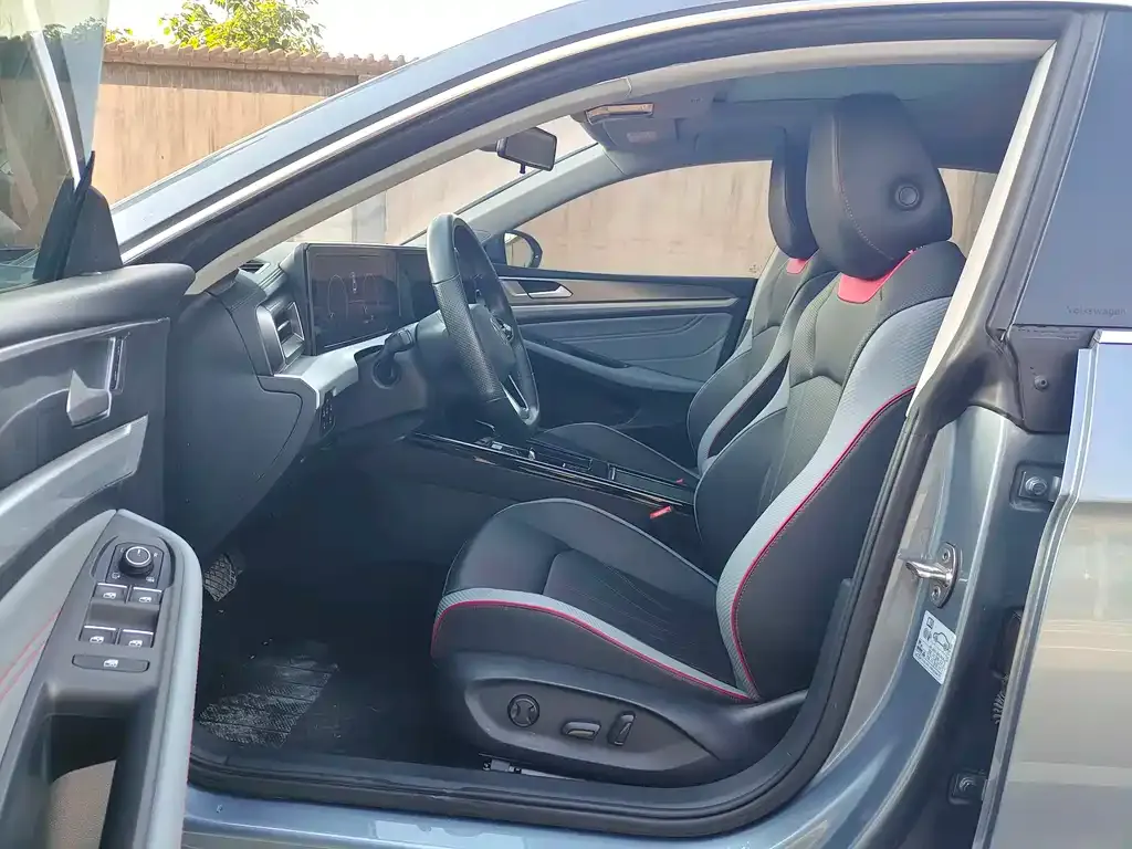 Volkswagen Lamando 2023 из CN, фото 2