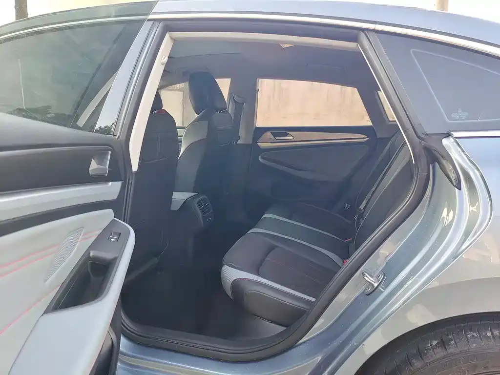 Volkswagen Lamando 2023 из CN, фото 3