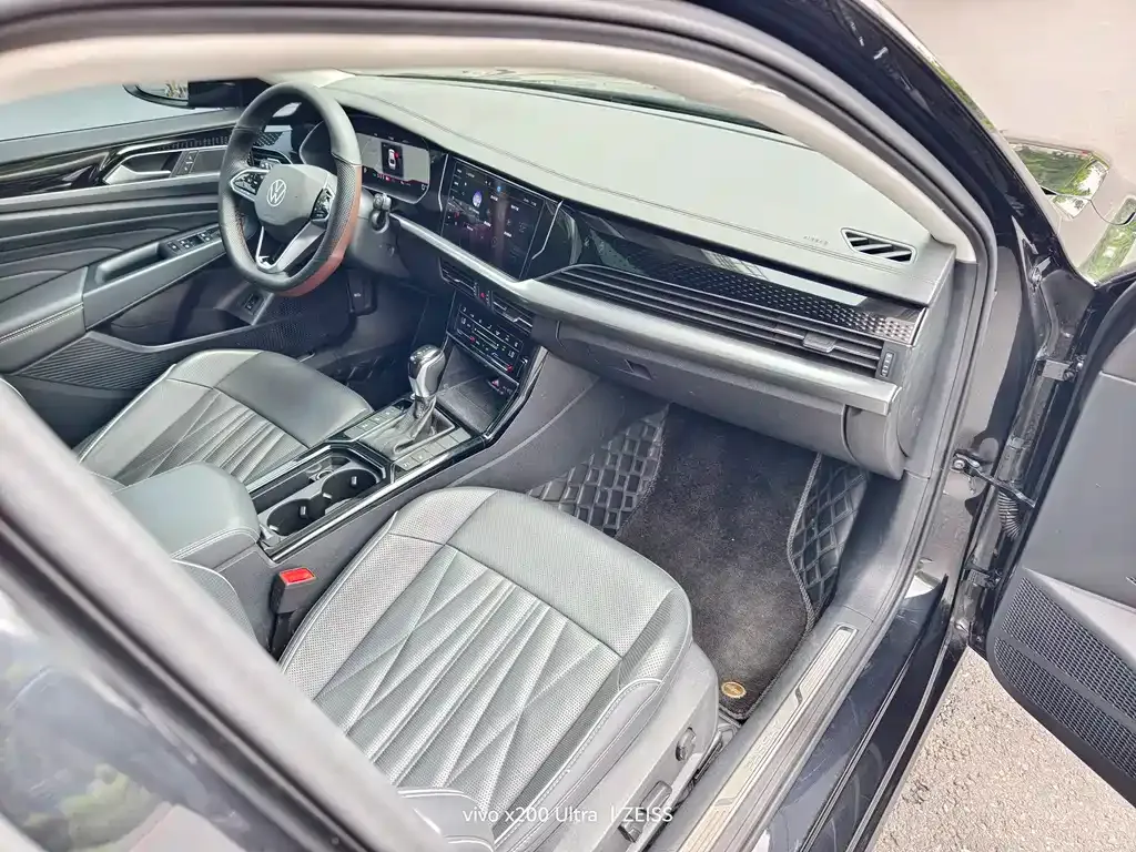 Volkswagen Passat — фото 7