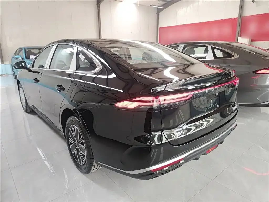 Geely Galaxy Xingyao 6 — фото 4