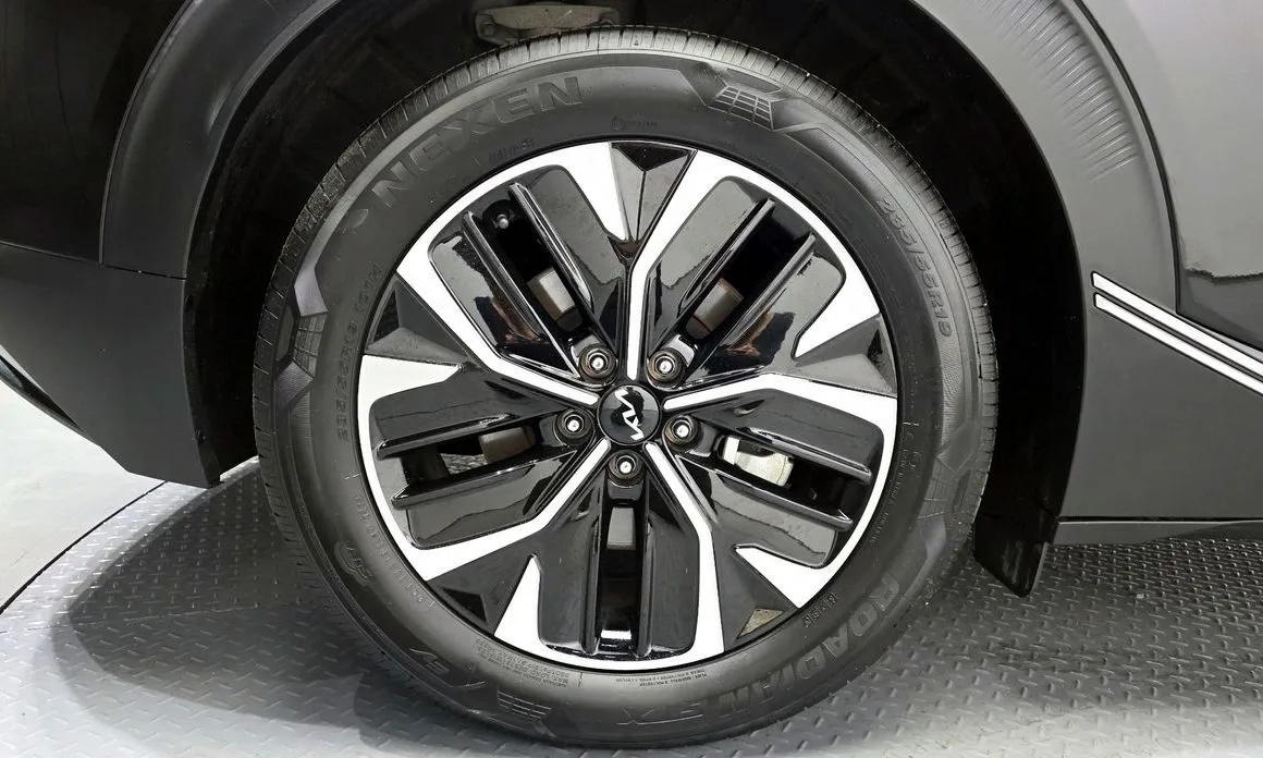 Kia EV6 — фото 6