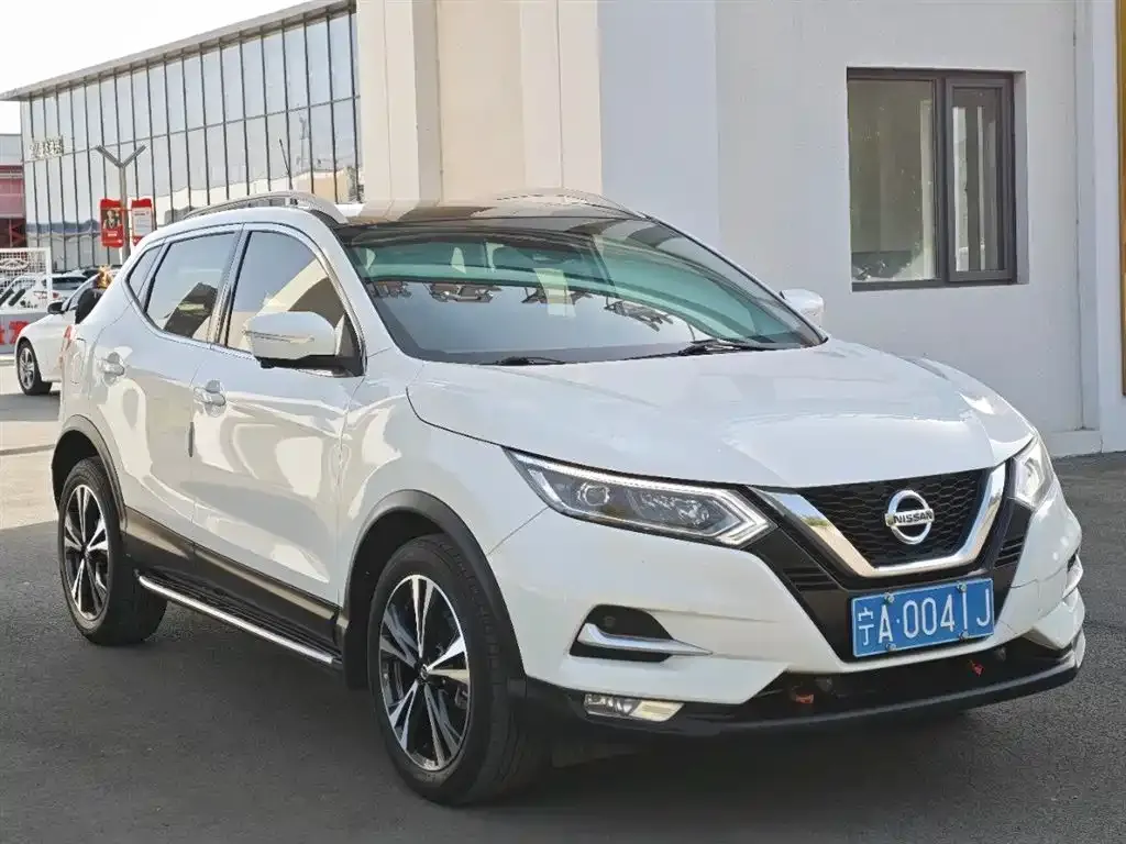 Nissan Qashqai — фото 2