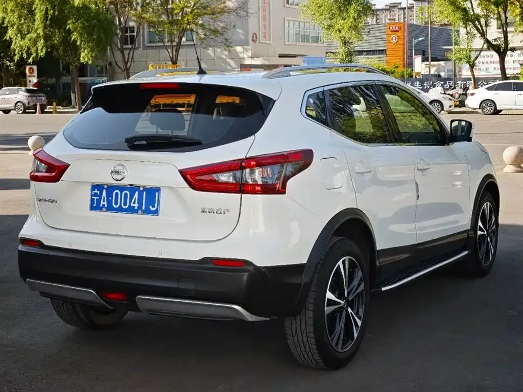 Nissan Qashqai — фото 3
