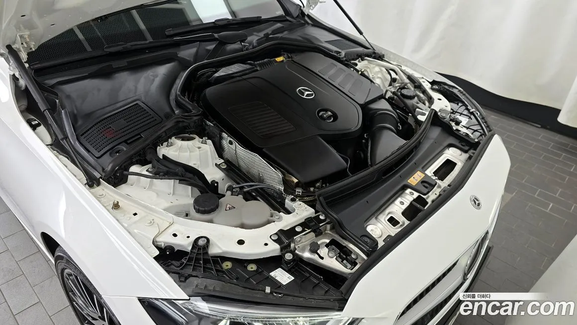 Mercedes-Benz C-Class 2023 из KR, фото 10