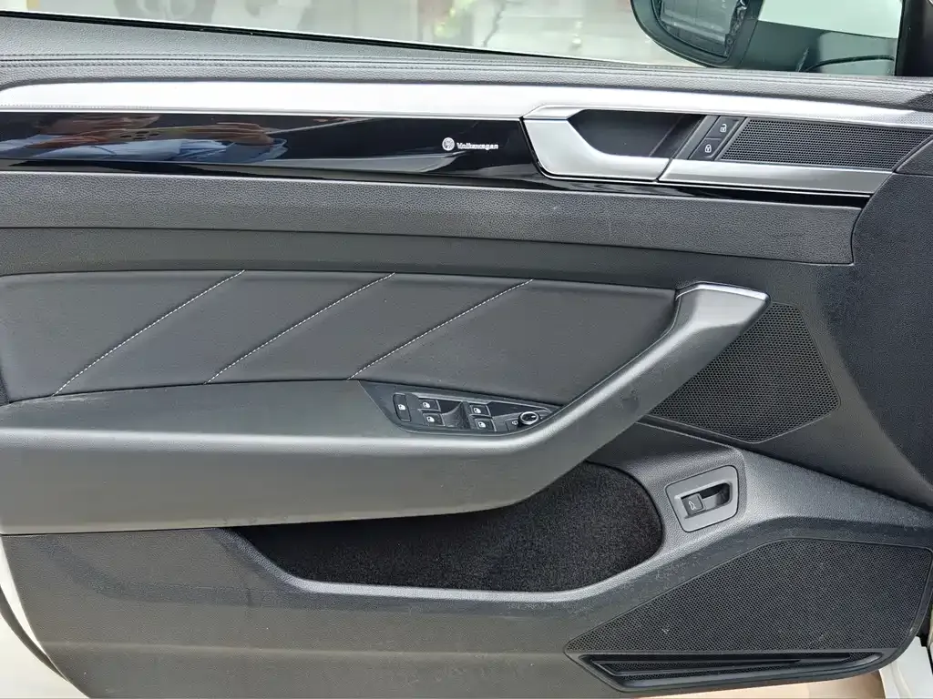 Volkswagen CC 2022 из CN, фото 9