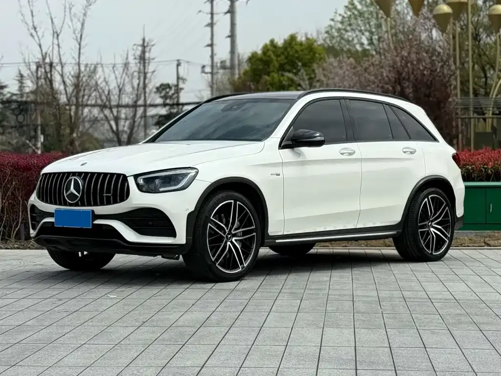 Mercedes-Benz GLC AMG