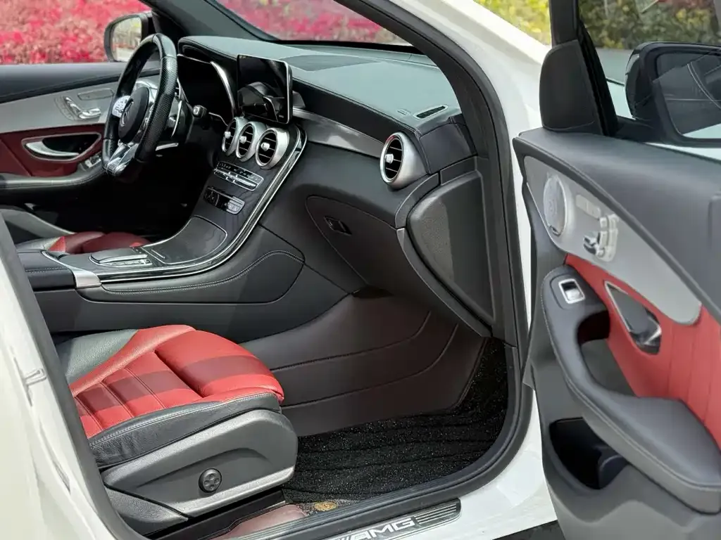 Mercedes-Benz GLC AMG 2021 из CN, фото 3