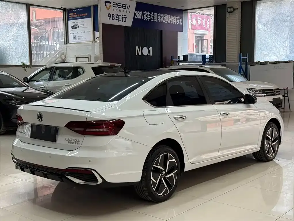 Volkswagen Lavida 2023 из CN, фото 7
