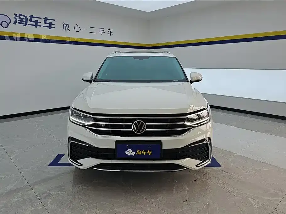 Volkswagen Tiguan L — фото 2
