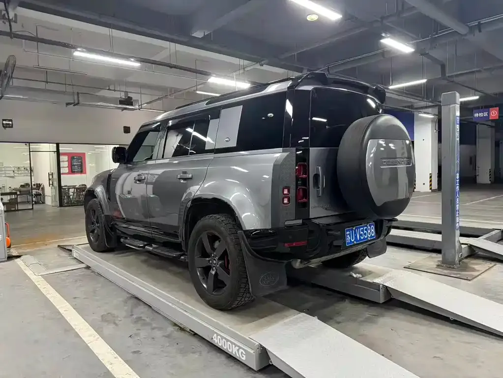 Land Rover Defender — фото 4