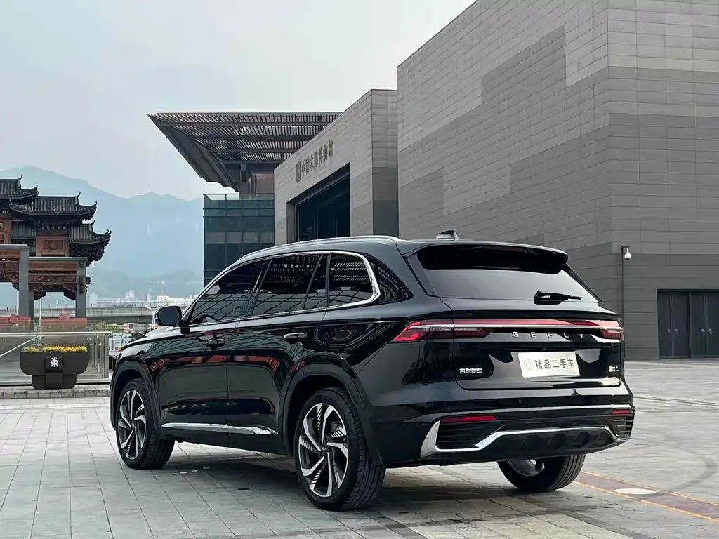 Geely Xingyue L — фото 8