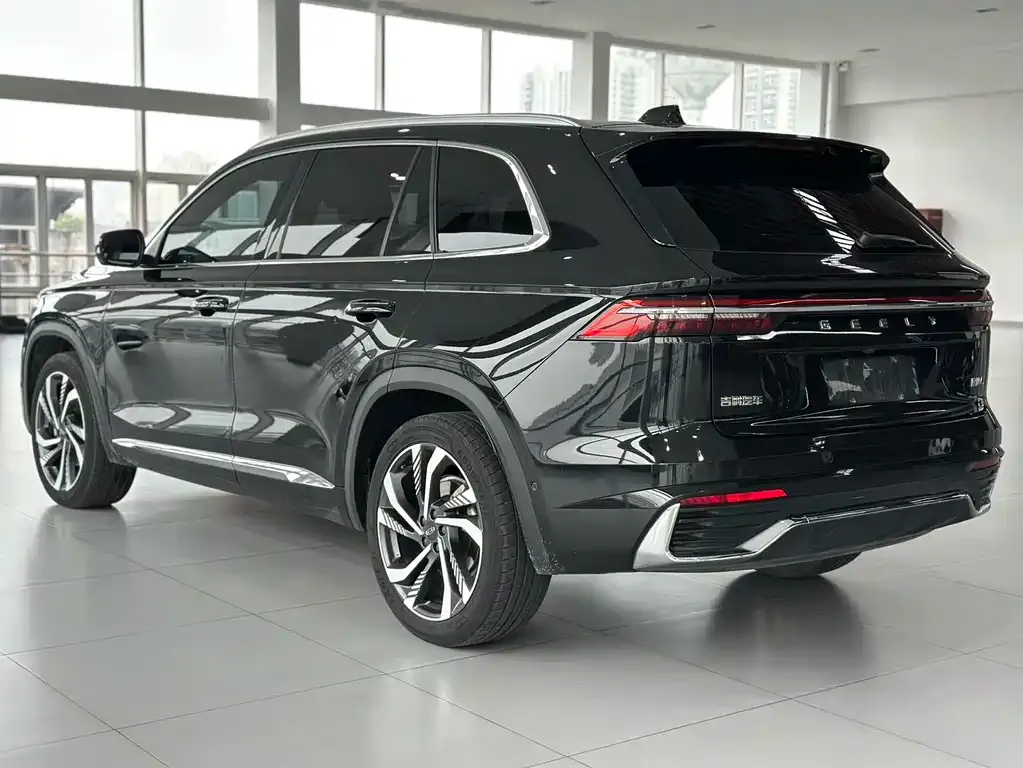 Geely Xingyue L — фото 10