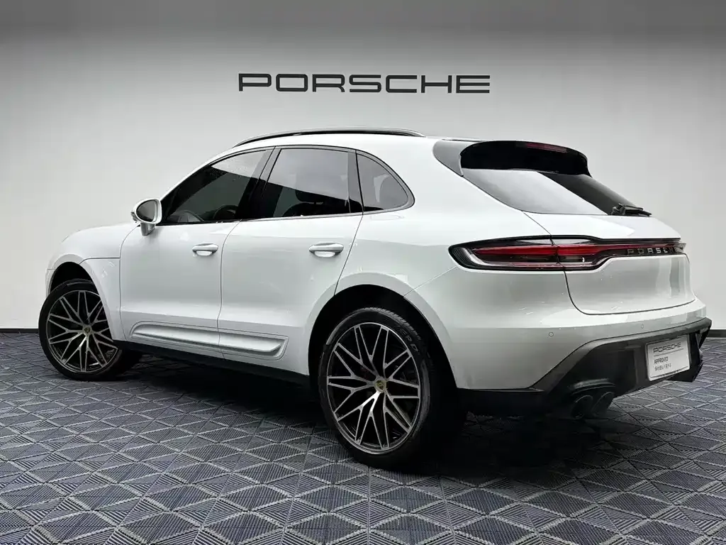 Porsche Macan — фото 6