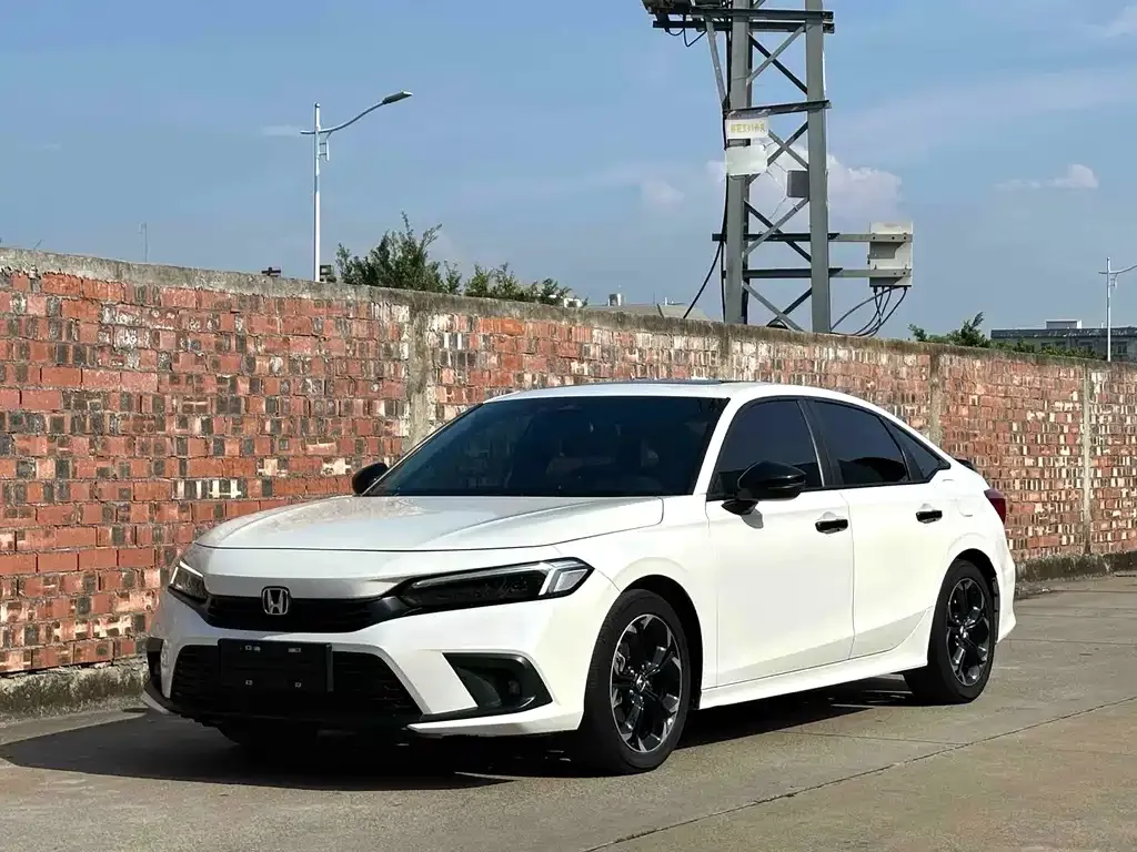 Honda Civic — фото 1