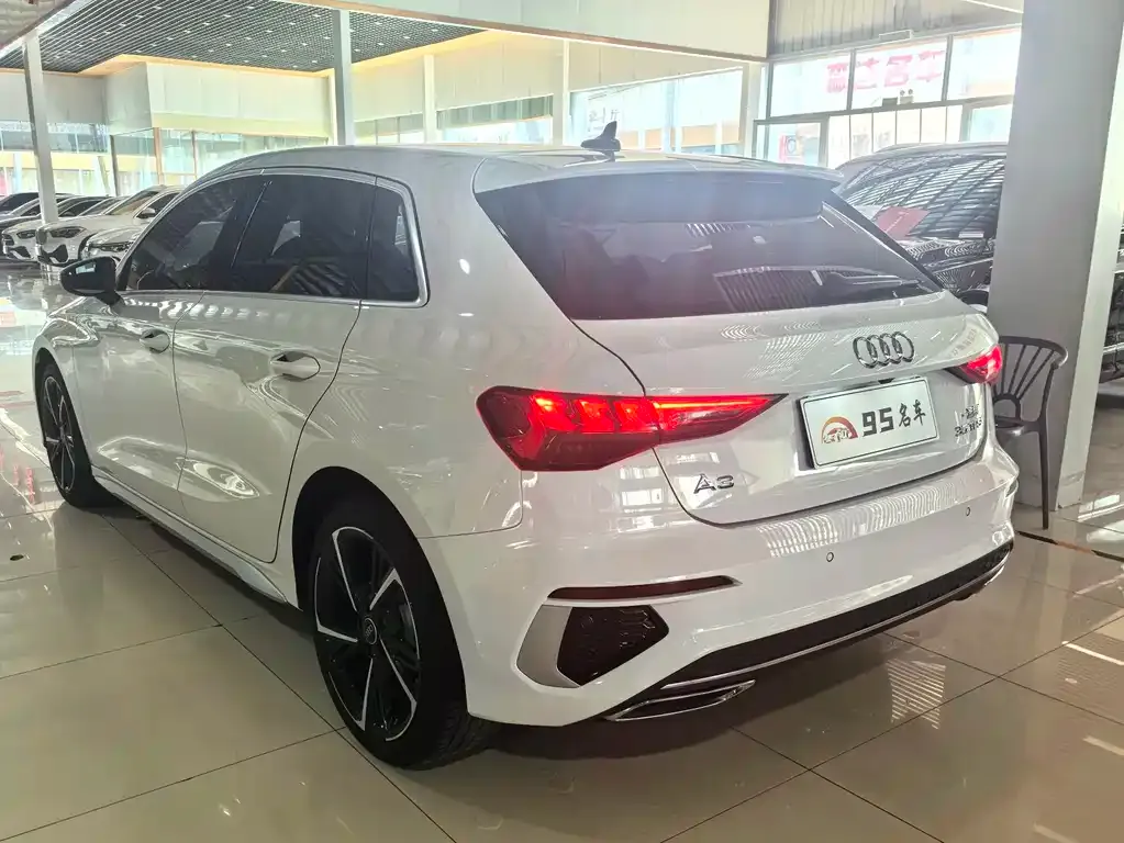 Audi A3 — фото 9