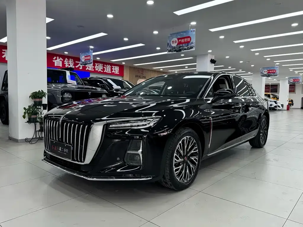 Hongqi H5 — фото 1