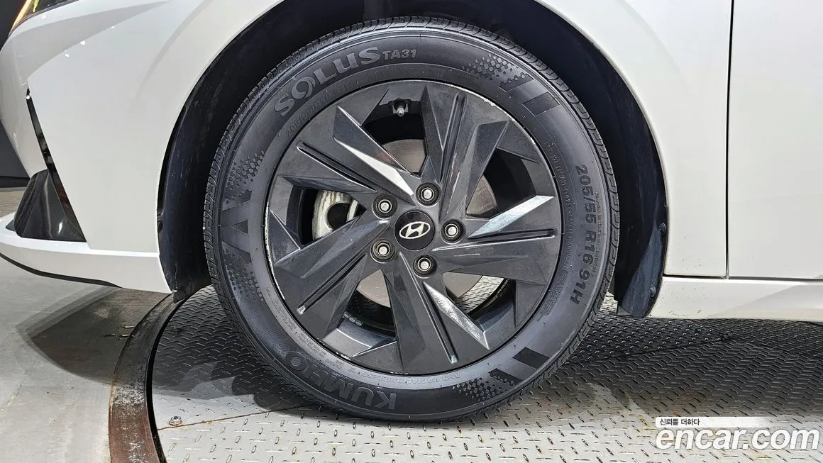 Hyundai AVANTE — фото 6