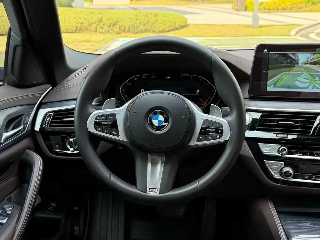 BMW 5 Series — фото 2