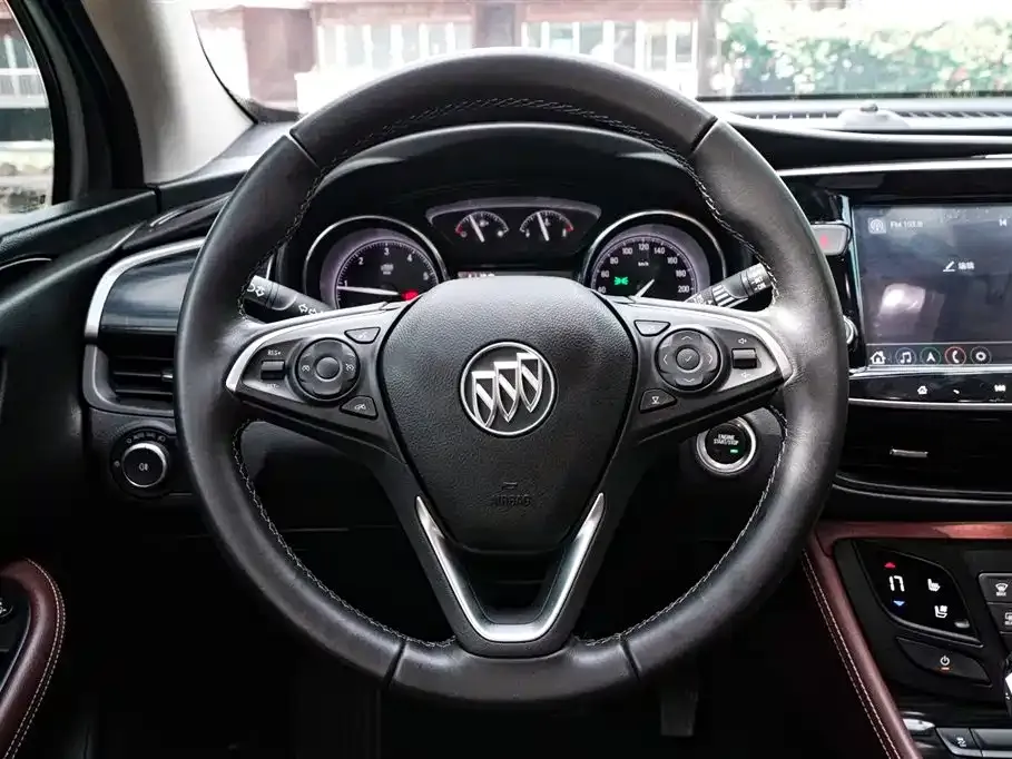 Buick Envision Plus — фото 2