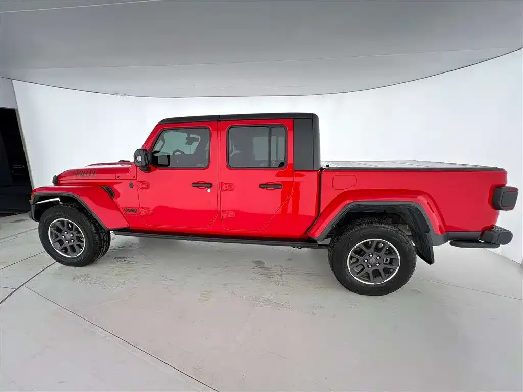 Jeep Gladiator 2023 из CN, фото 6
