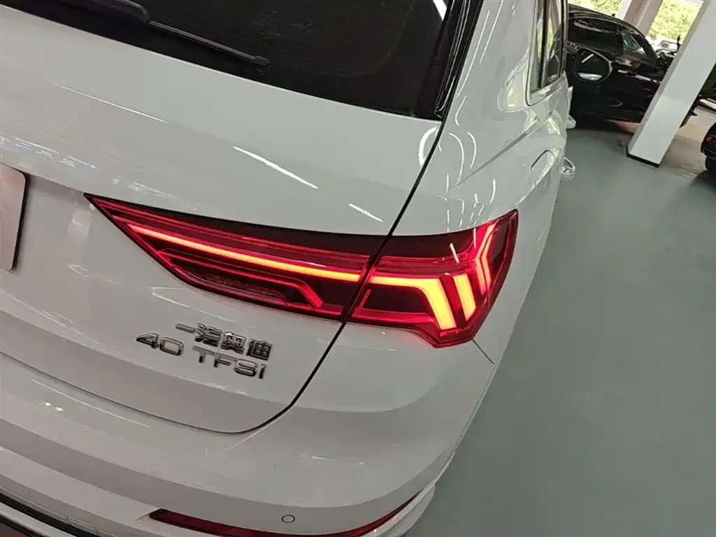 Audi Q3 — фото 2
