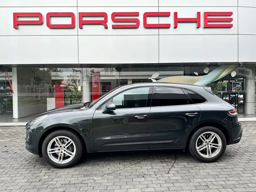 Porsche Macan — фото 10