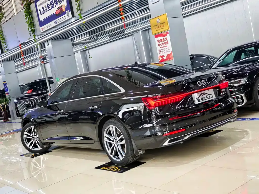 Audi A6L — фото 7