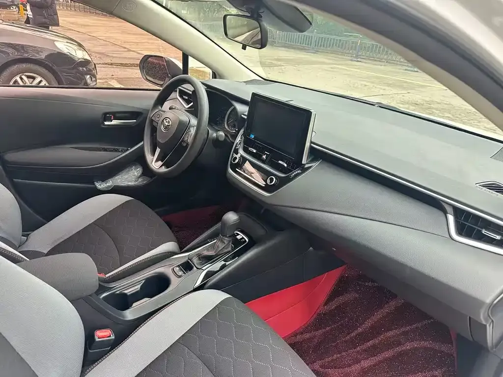 Toyota Corolla 2021 из CN, фото 10