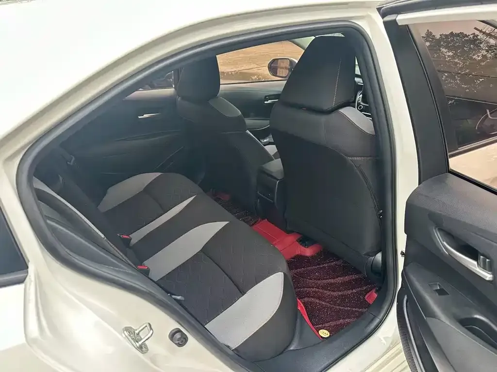 Toyota Corolla 2021 из CN, фото 2