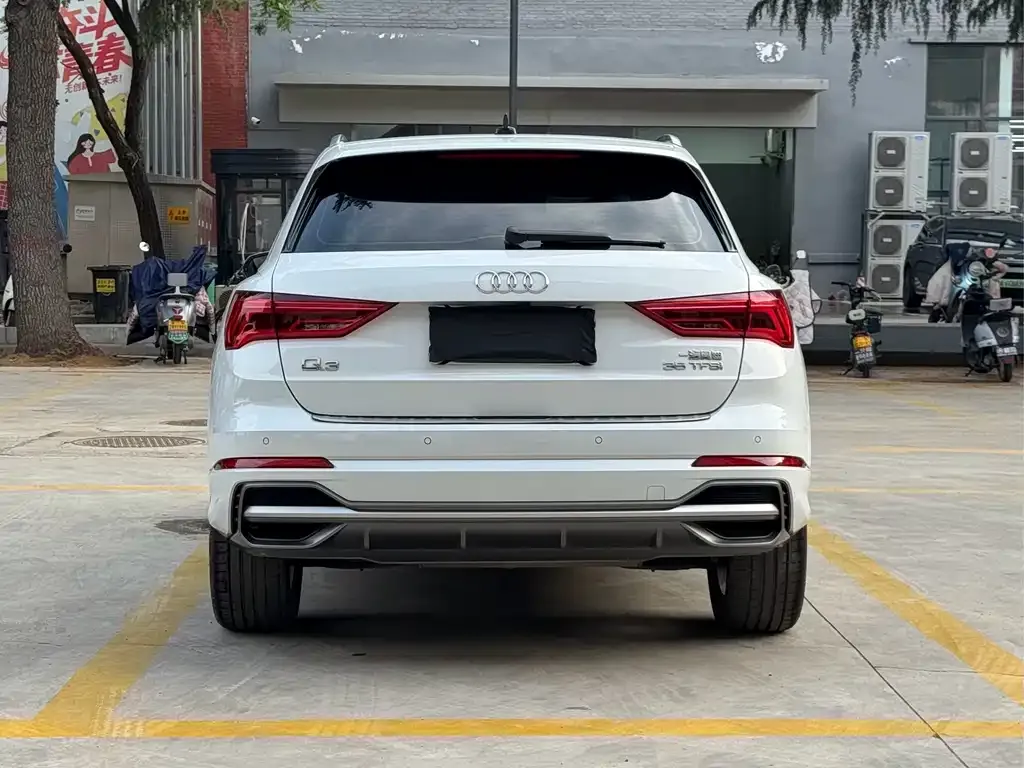 Audi Q3 2023 из CN, фото 7