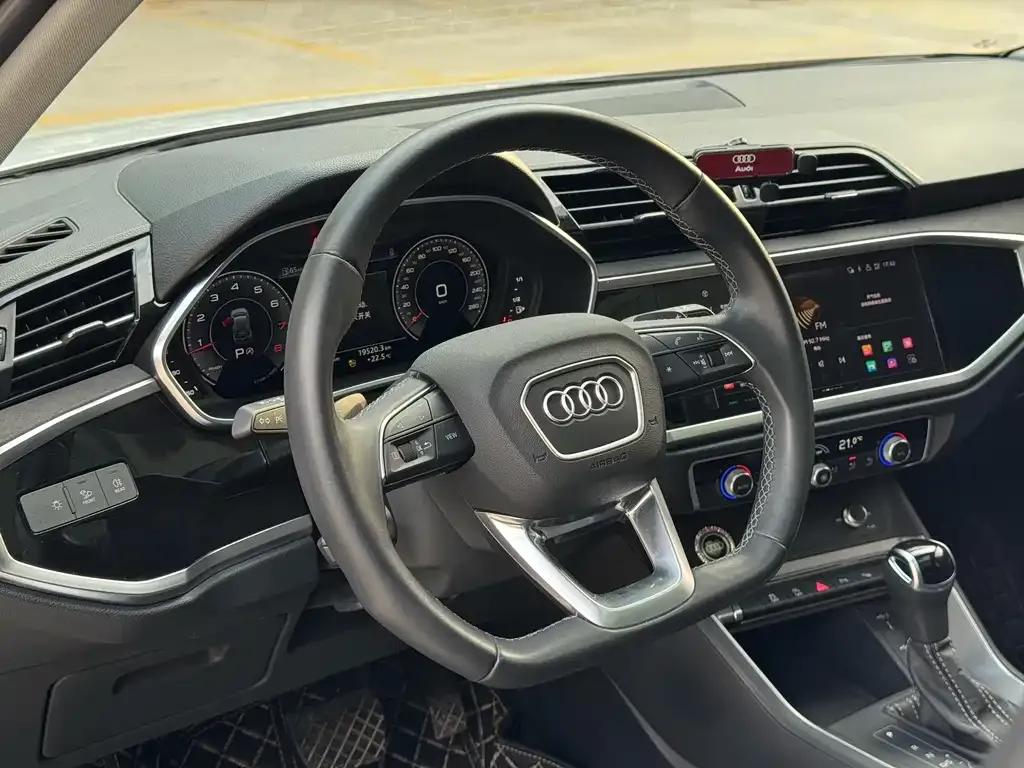 Audi Q3 2023 из CN, фото 2