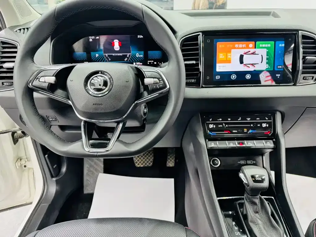 Skoda Karoq 2023 из CN, фото 8