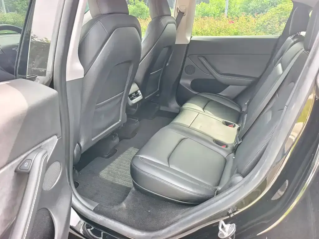 Tesla Model Y 2023 из CN, фото 6