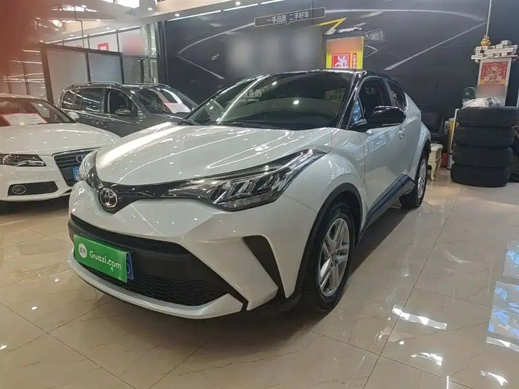 Toyota C-HR — фото 6