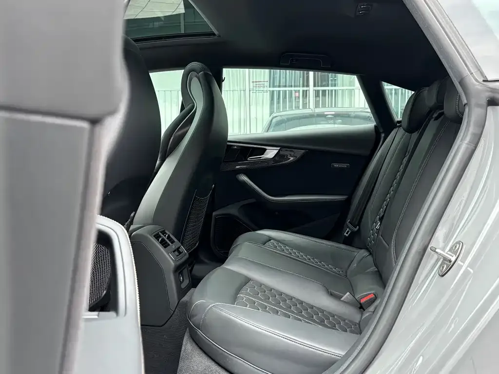 Audi RS 5 2025 из CN, фото 8