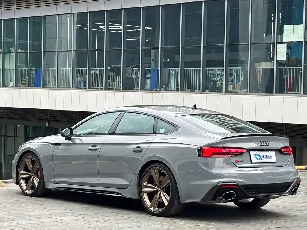 Audi RS 5 2025 из CN, фото 6