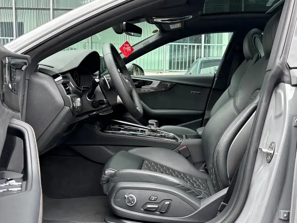 Audi RS 5 2025 из CN, фото 2