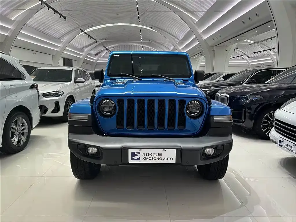 Jeep Wrangler — фото 2