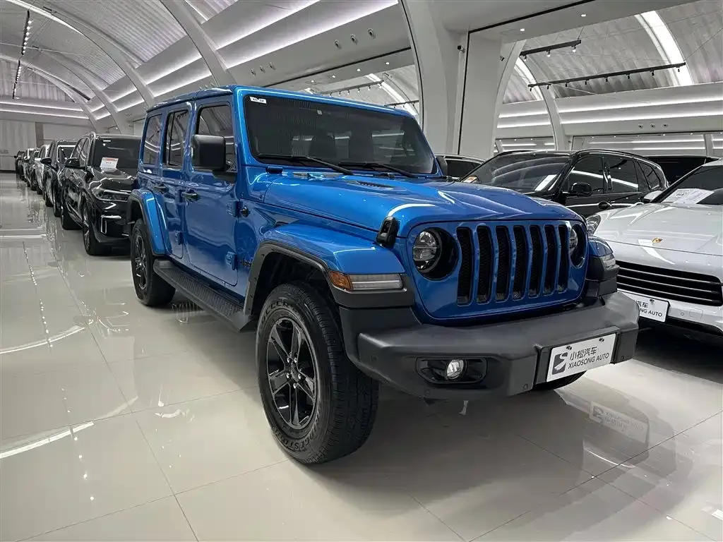 Jeep Wrangler — фото 8