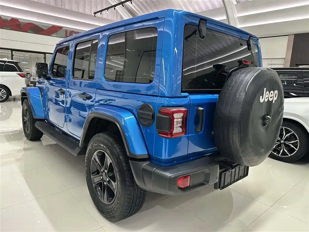Jeep Wrangler — фото 3