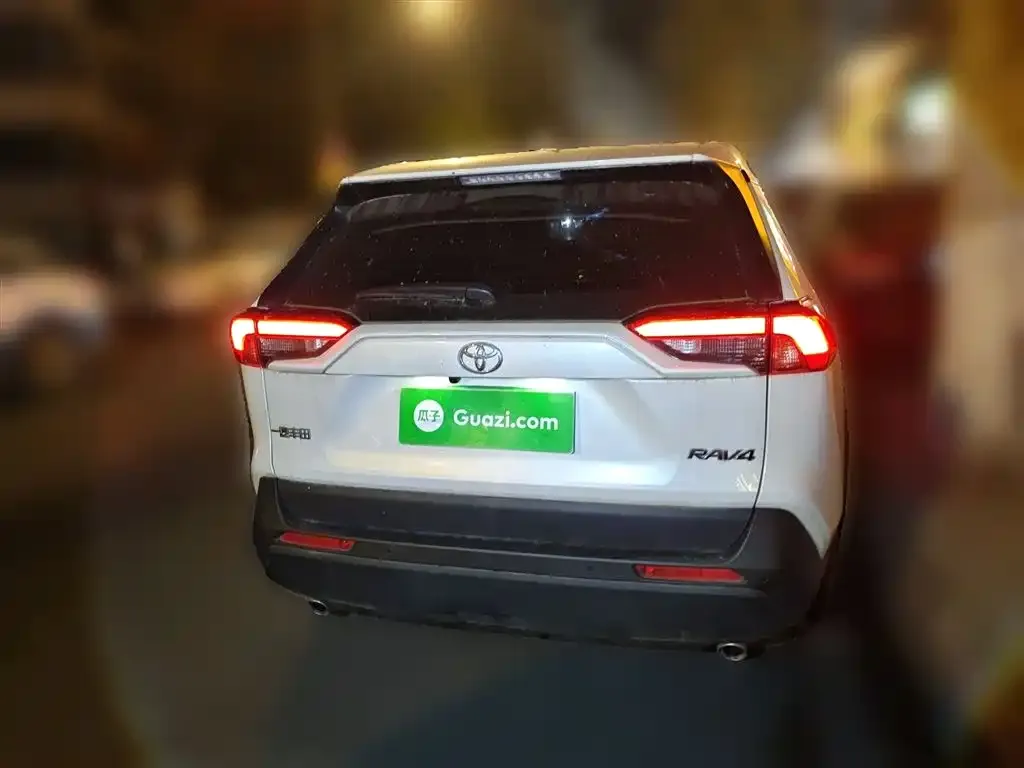 Toyota RAV4 2024 из CN, фото 7