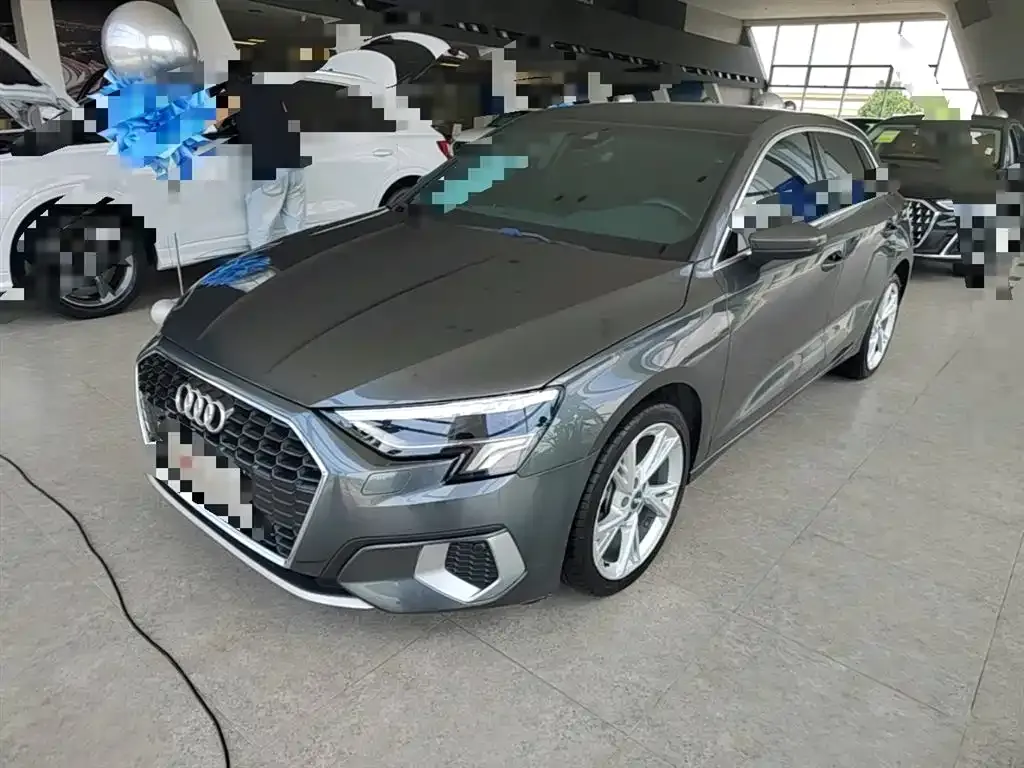 Audi A3 — фото 1