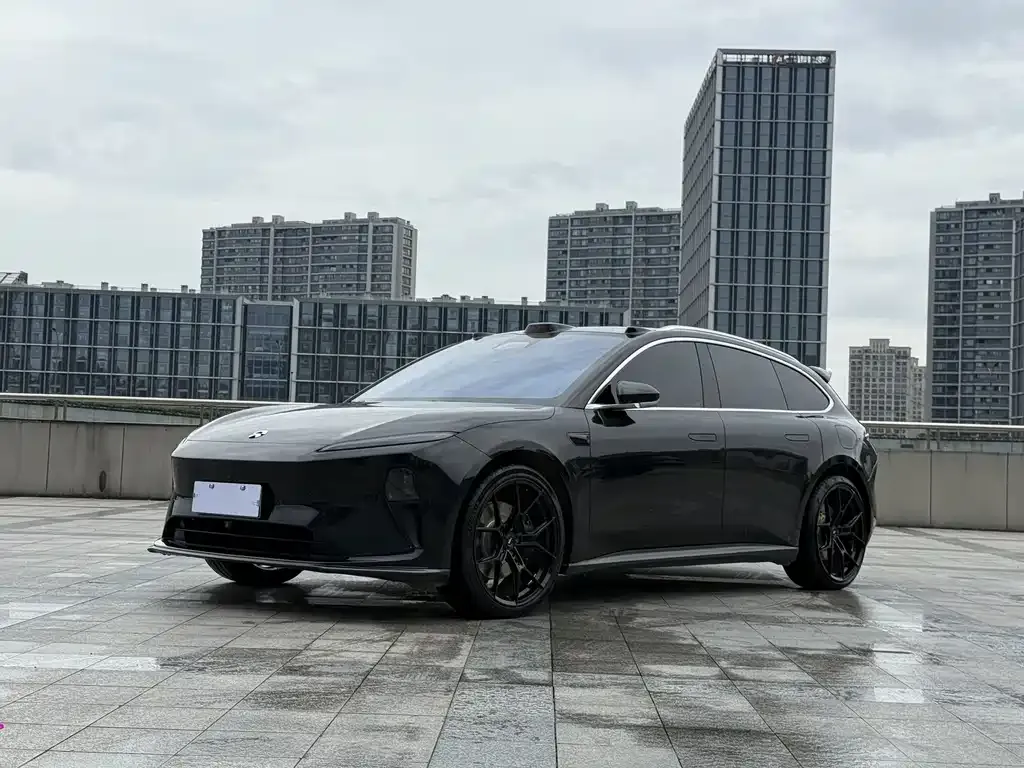 NIO ET5T