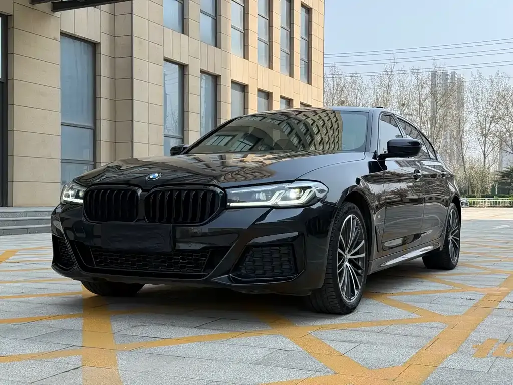 BMW 5 Series — фото 2