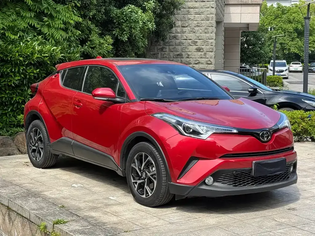 Toyota C-HR — фото 7