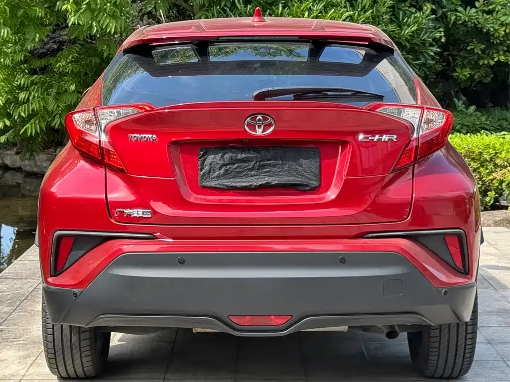 Toyota C-HR — фото 3