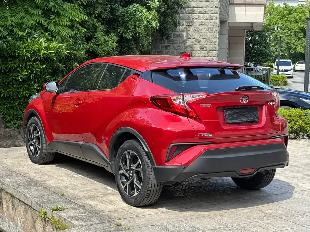 Toyota C-HR — фото 6
