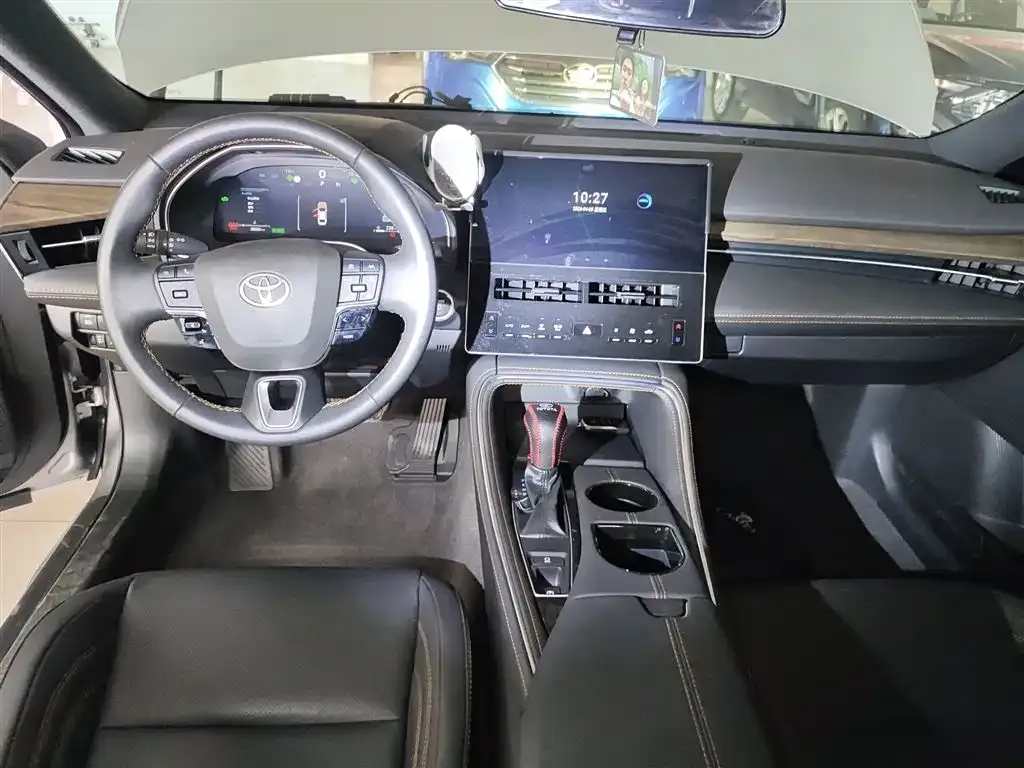 Toyota Avalon — фото 10
