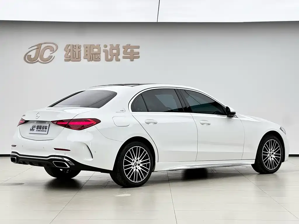 Mercedes-Benz C-Class — фото 10