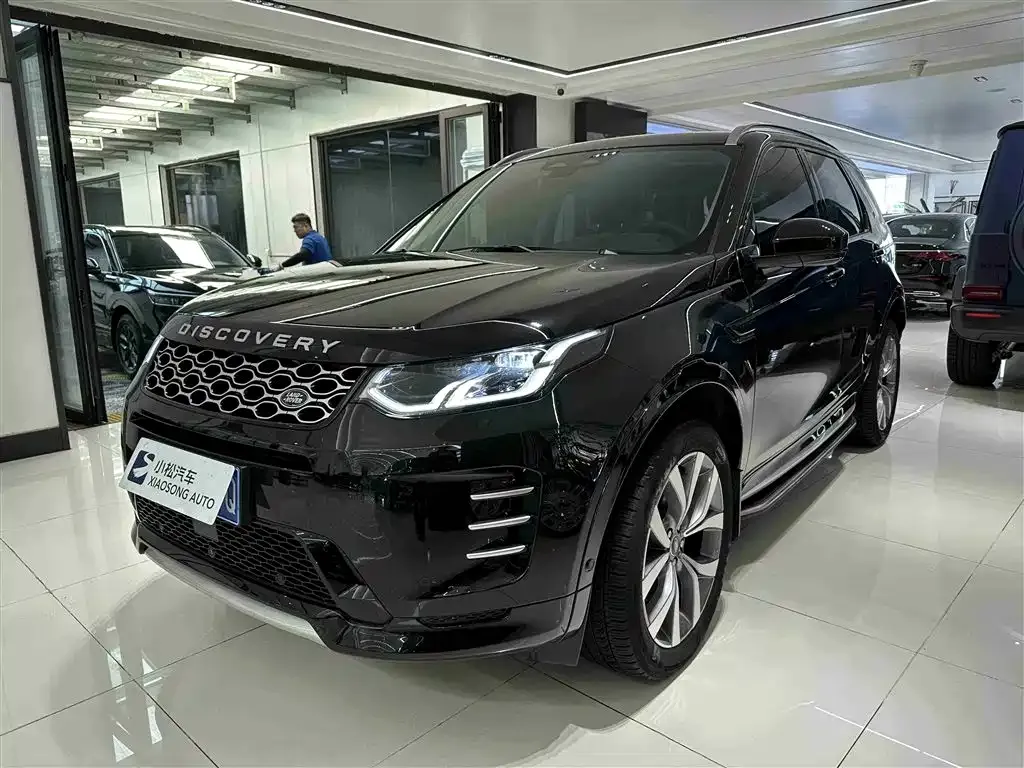 Land Rover Discovery Sport — фото 1